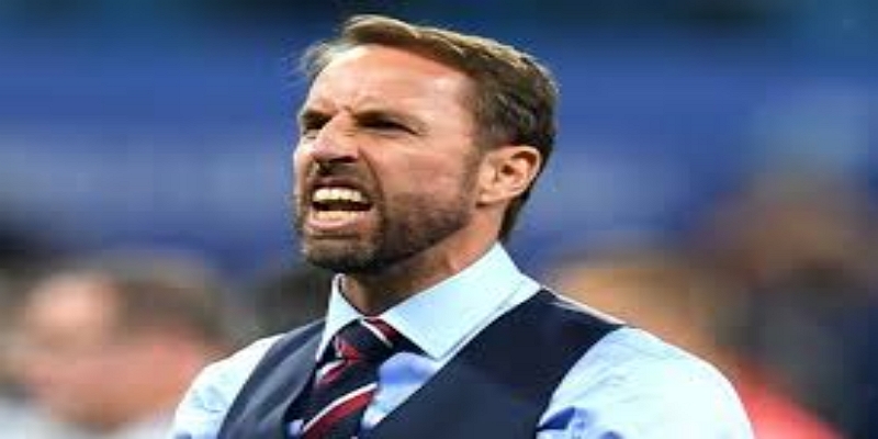 左后卫困局：索斯盖特的防线重建挑战- 星空体育