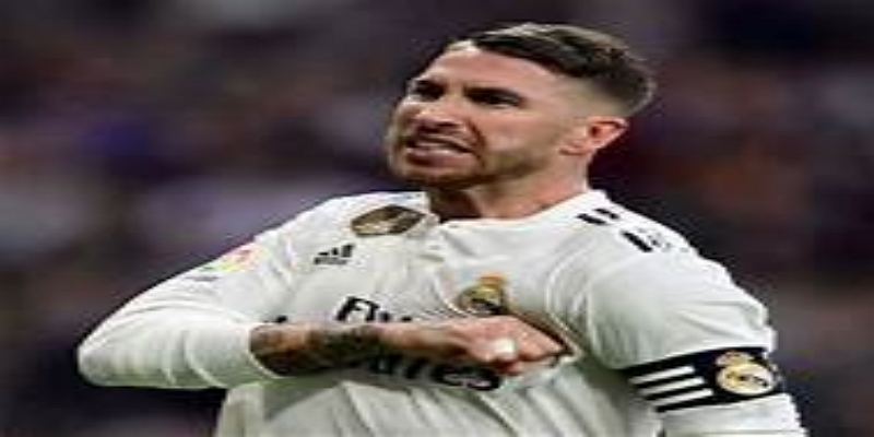 星空体育解析比赛走势：从被动局面到全面反击的战术转折-星空体育